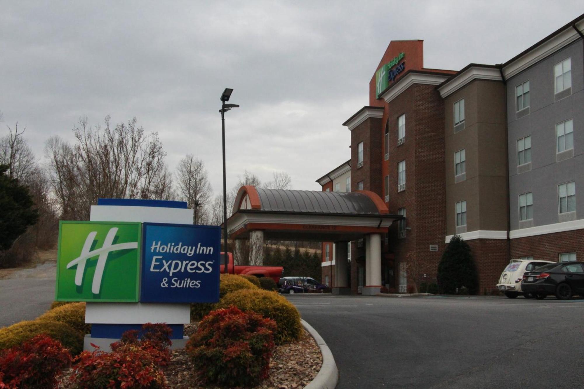 Hotel Express & By Ihg 2*