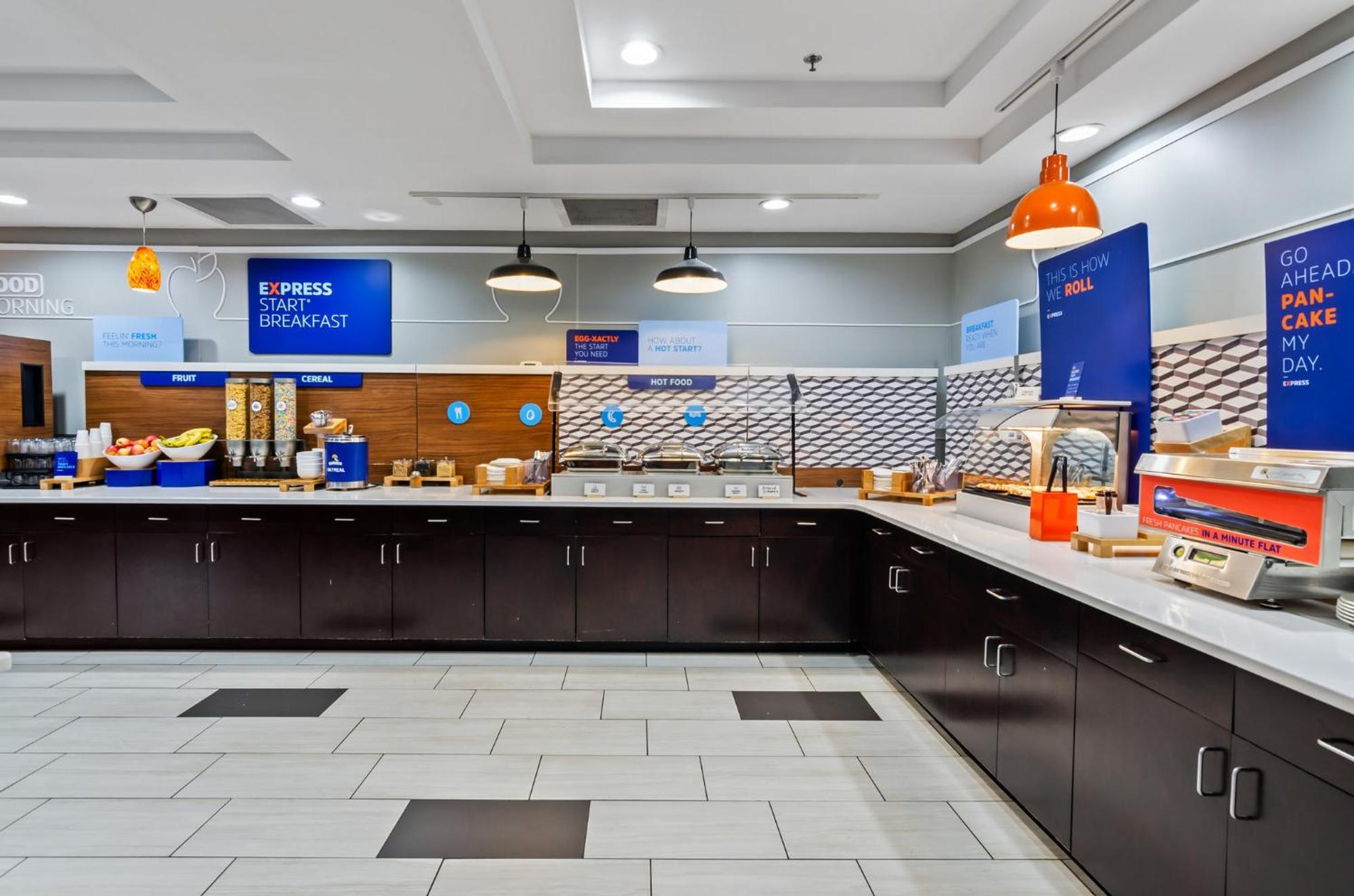 Hotel Express & By Ihg 2*