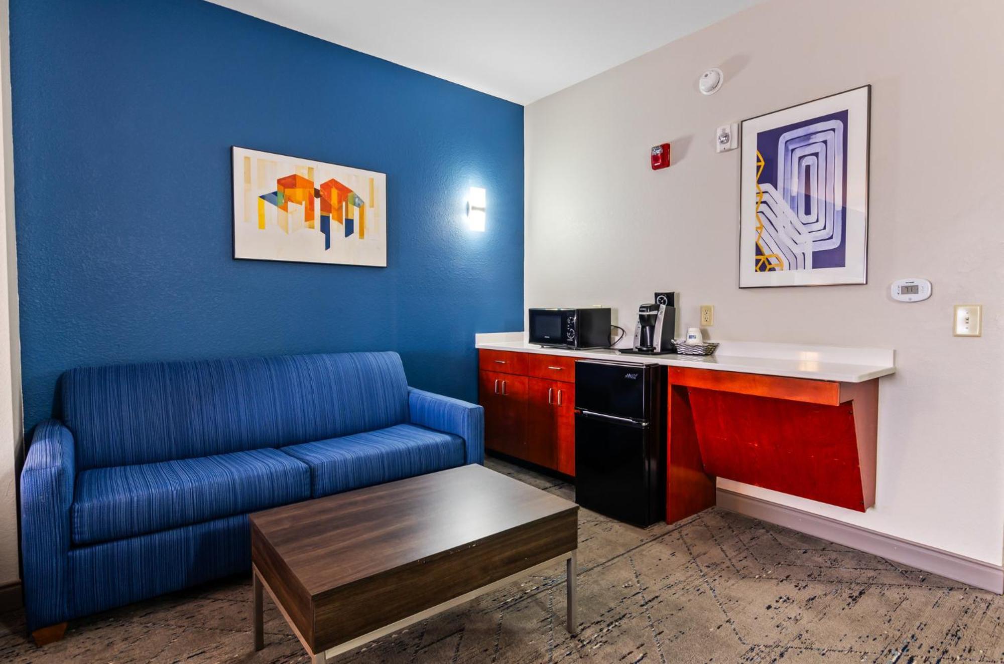 Express & By Ihg Wytheville